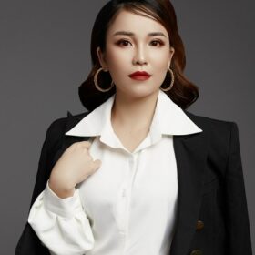 GIảng viên Hạ Anh TracyMie